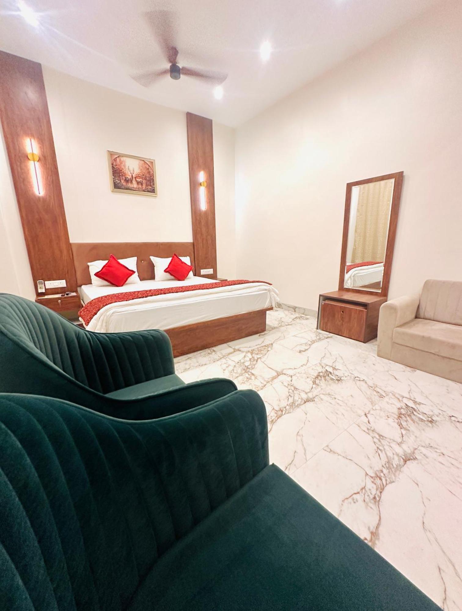 Hotel The Ceremony Kalyān Εξωτερικό φωτογραφία