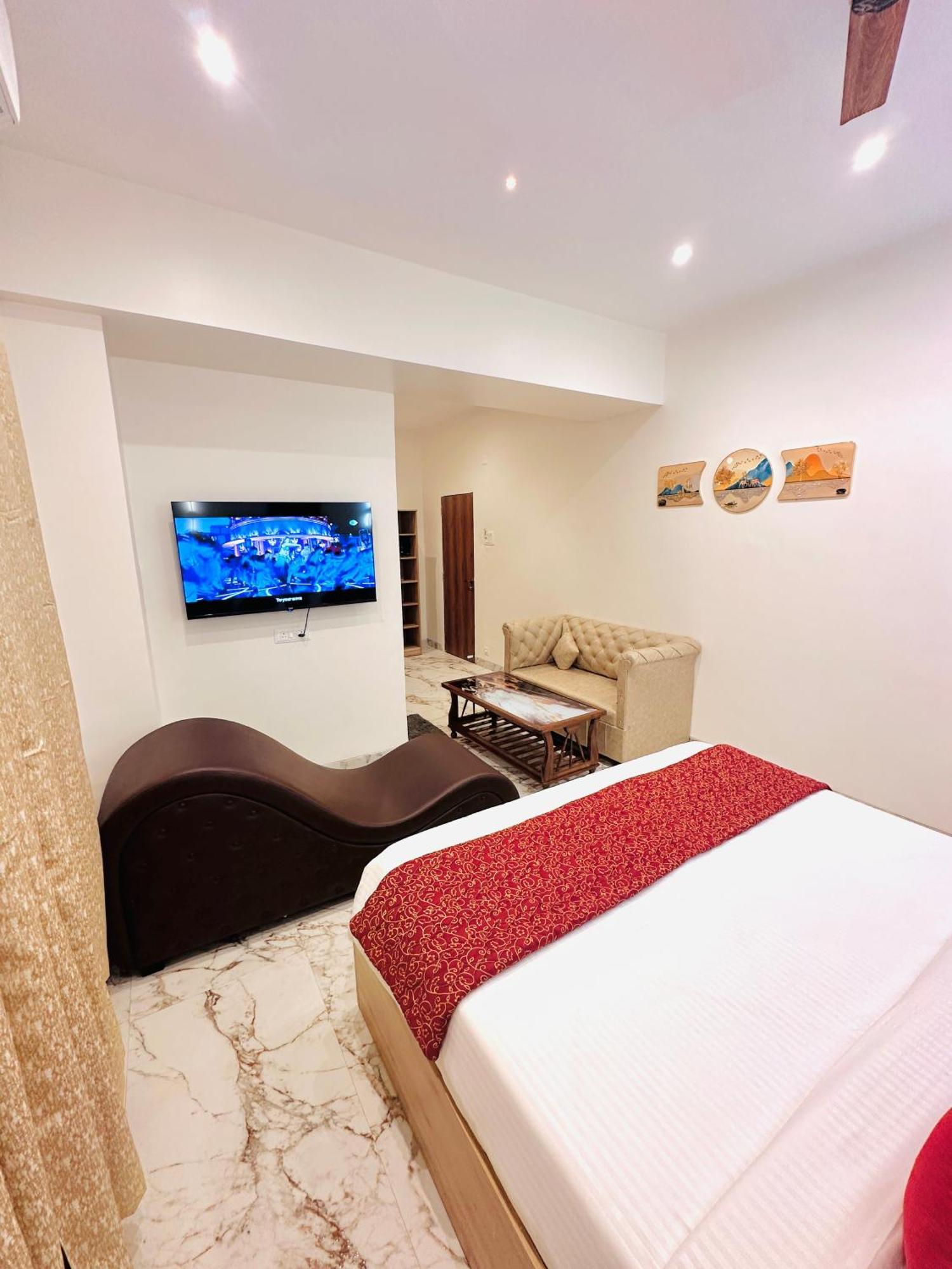Hotel The Ceremony Kalyān Εξωτερικό φωτογραφία
